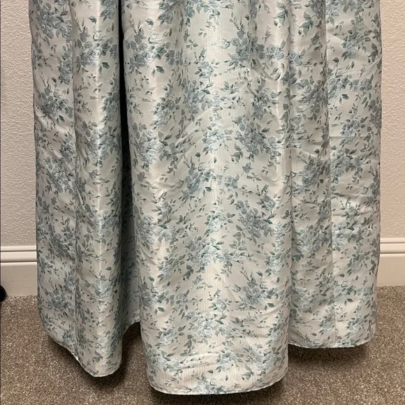 Maison Amory Windsor Maxi Dress - Picture 7 of 15